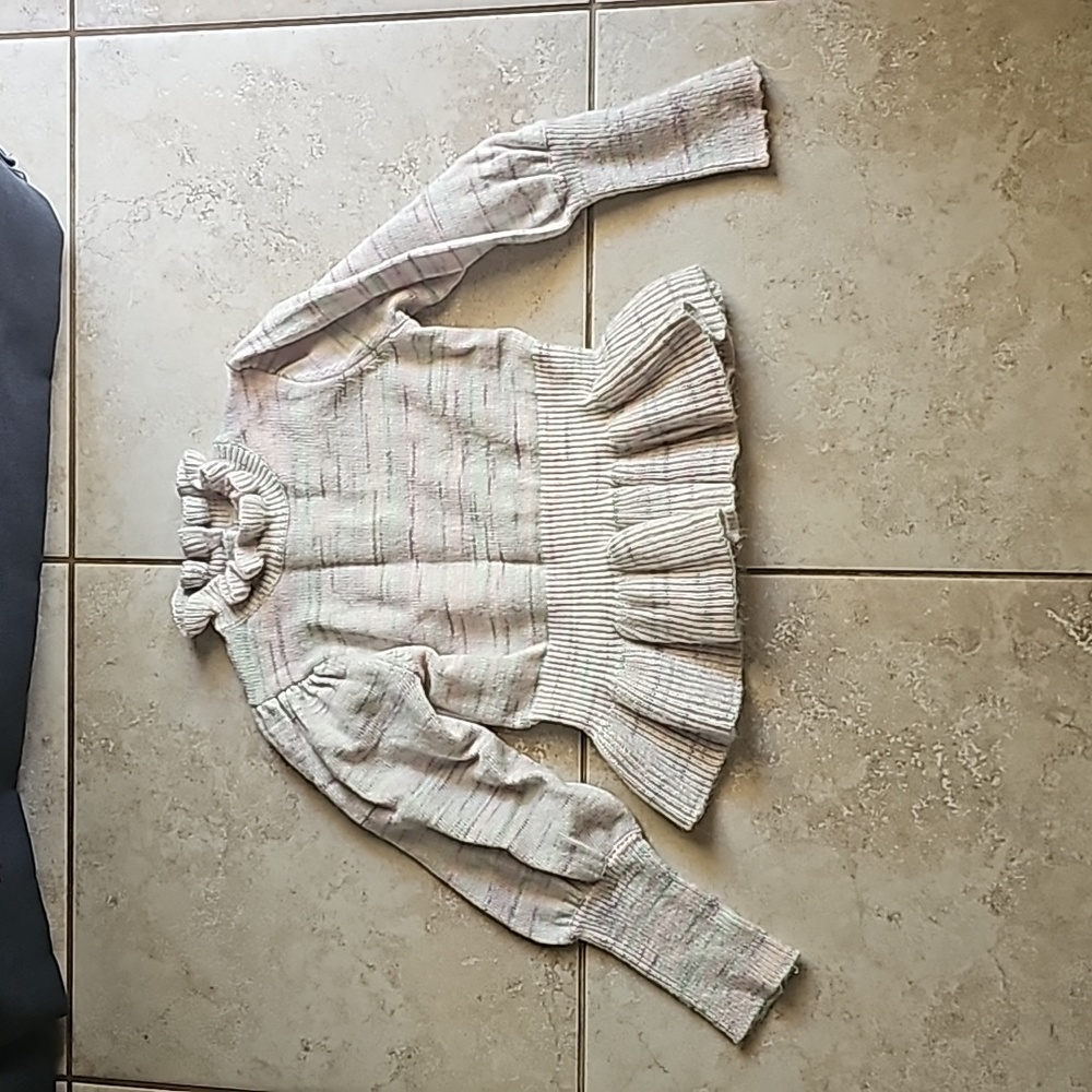 Darling puff sleeve Janie and Jack sweater